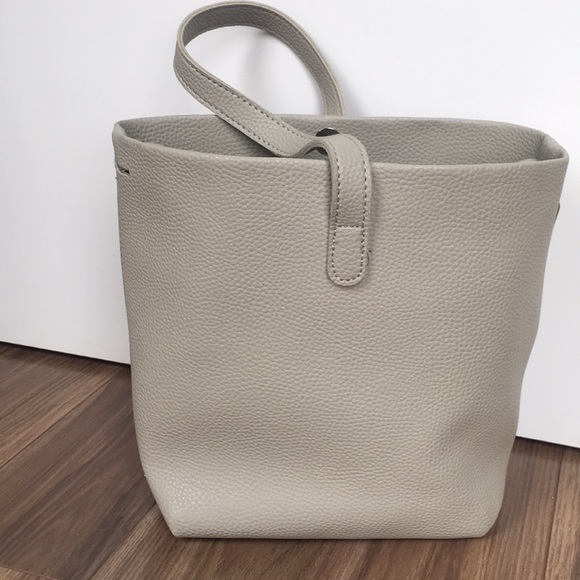 Handbags - Gray handbag tote purse with shoulder strap
